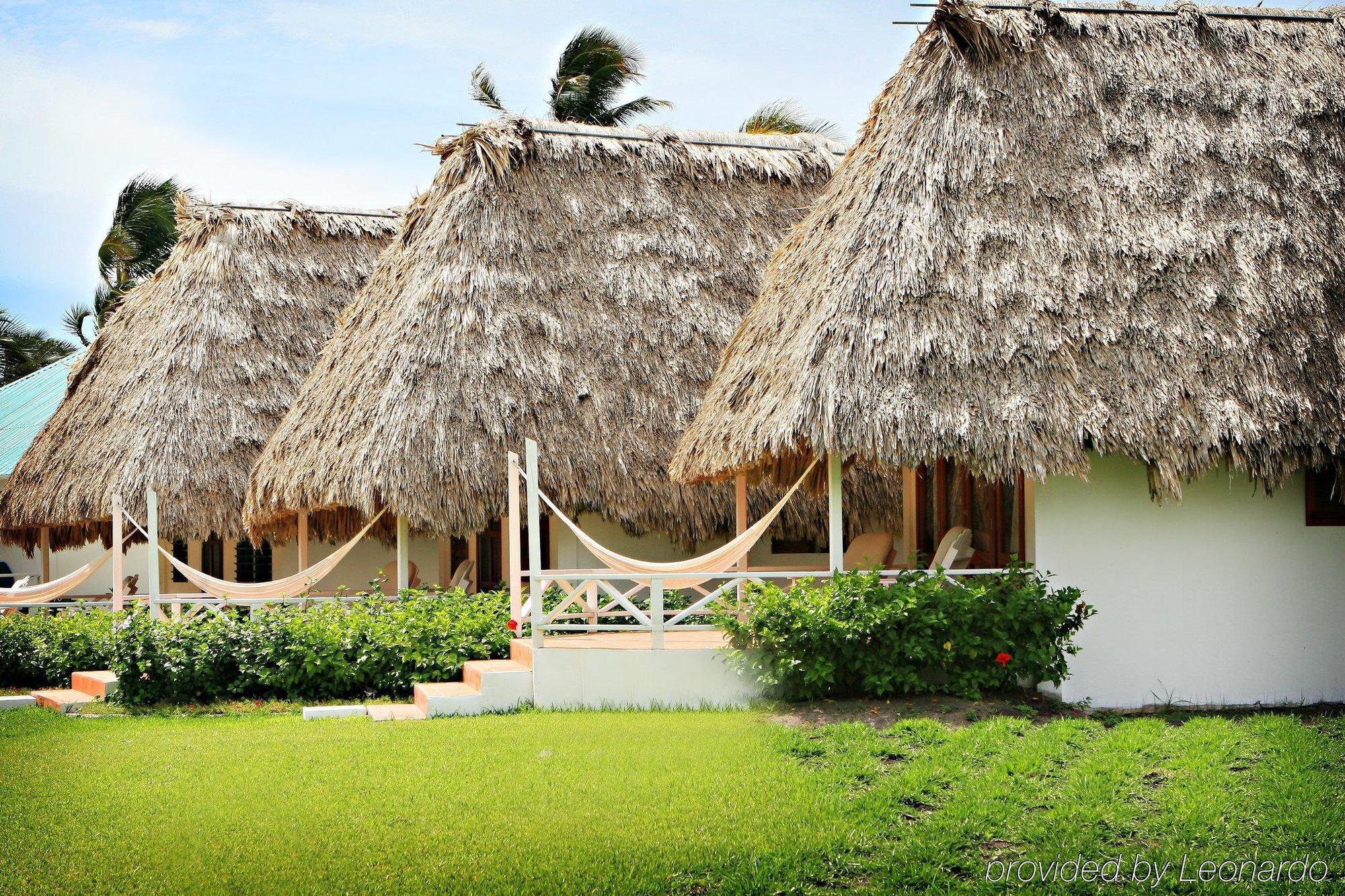 Victoria House Resort & Spa San Pedro  Exterior photo