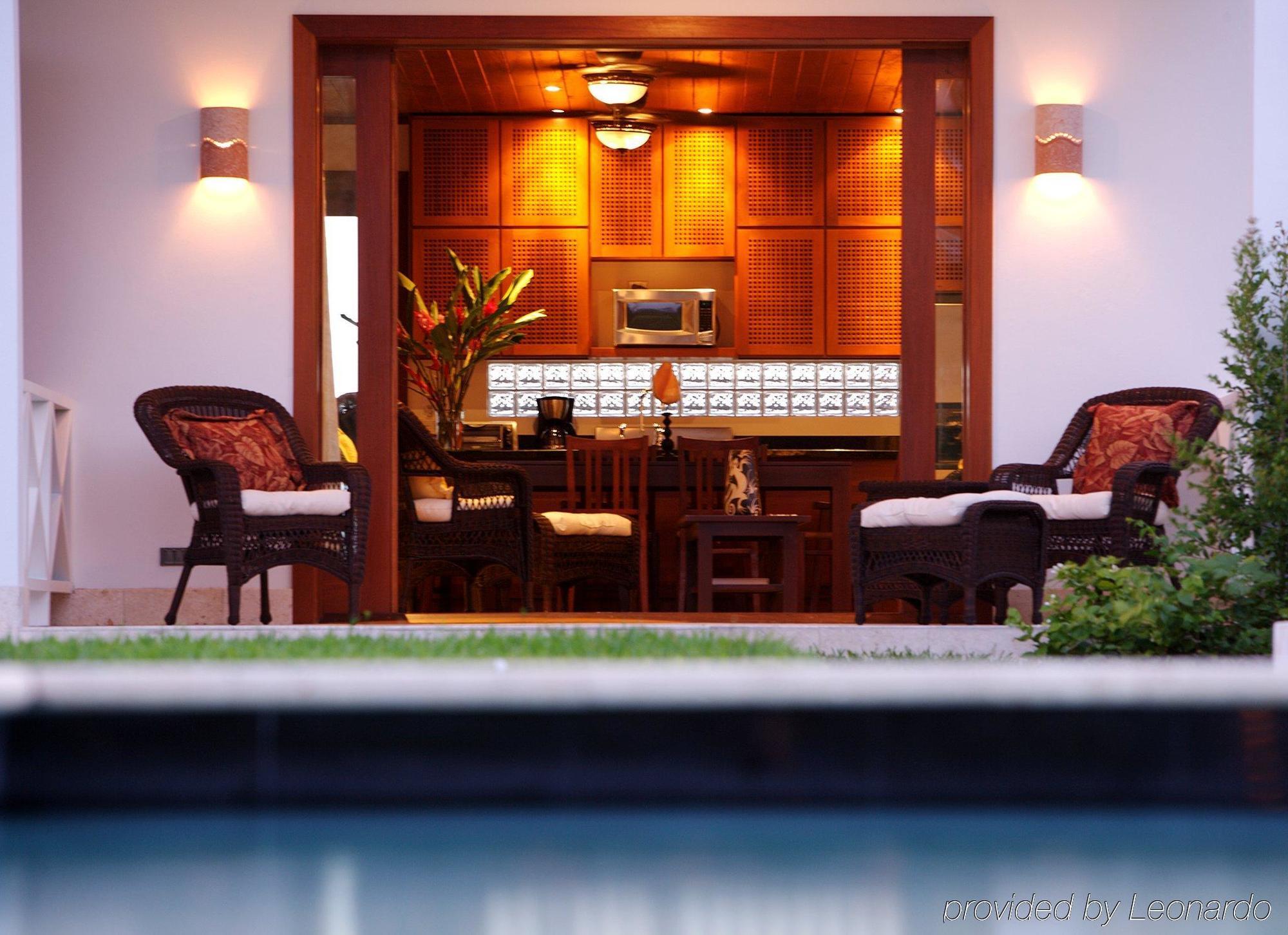 Victoria House Resort & Spa San Pedro  Exterior photo