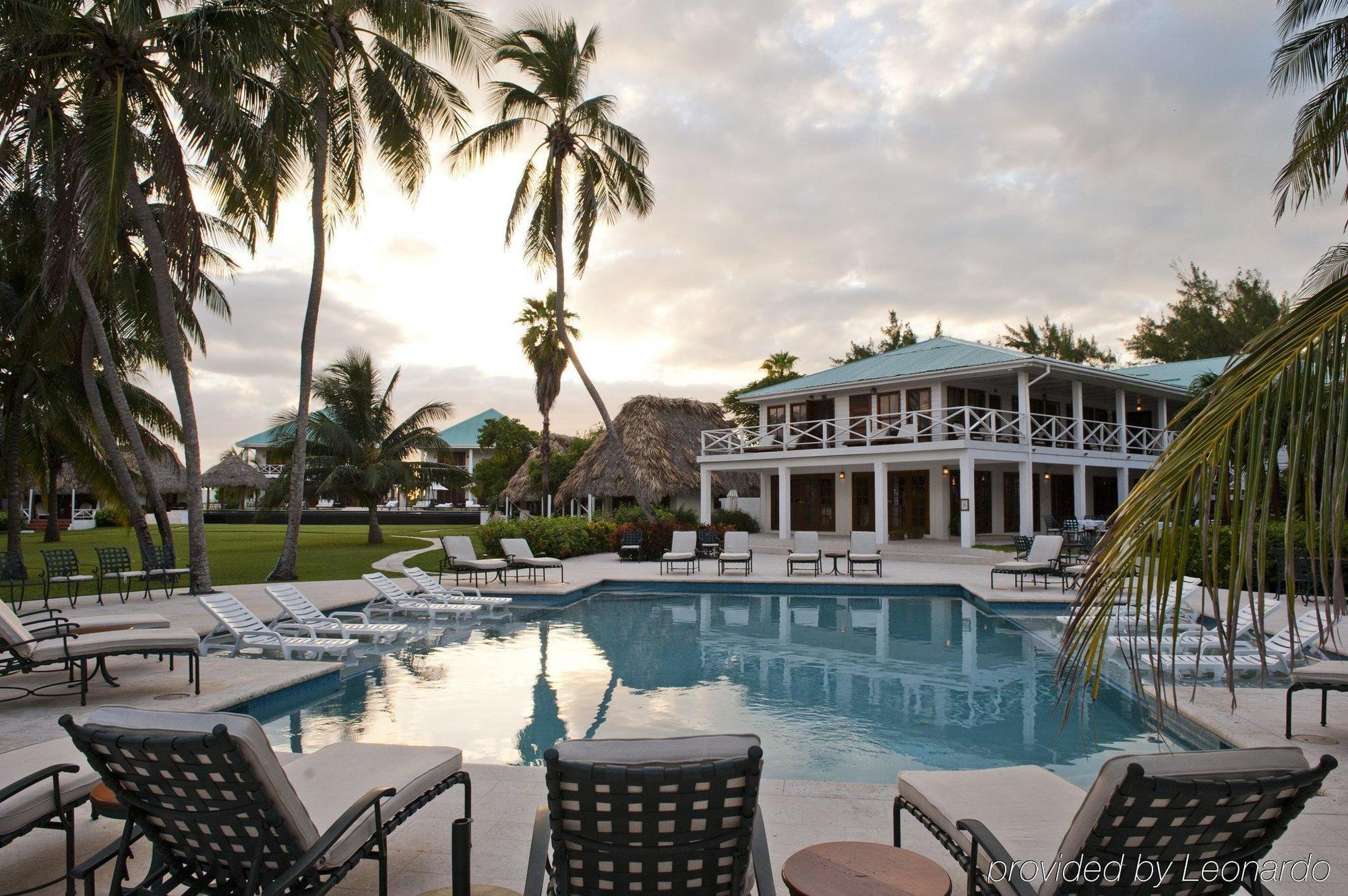 Victoria House Resort & Spa San Pedro  Exterior photo
