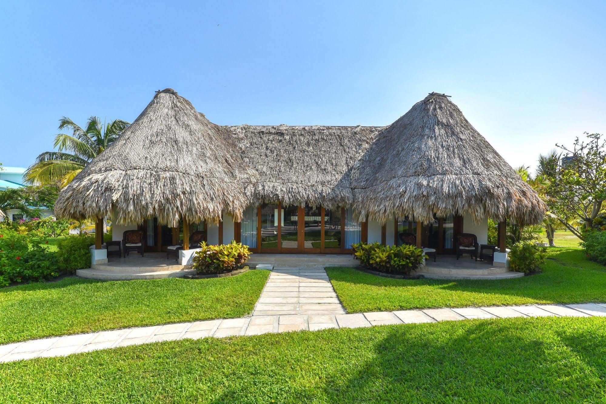 Victoria House Resort & Spa San Pedro  Exterior photo